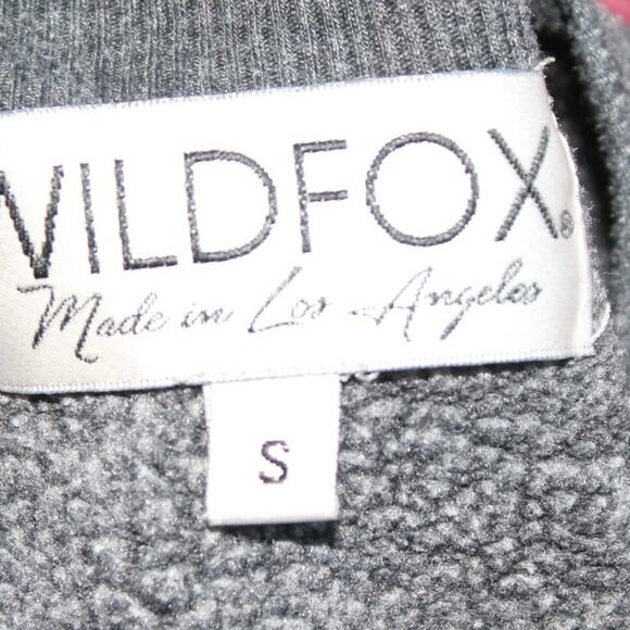 Wildfox Floral Sweatshirt Size S Charcoal Gray Roses Graphic Pullover Cozy Soft - Picture 5 of 5